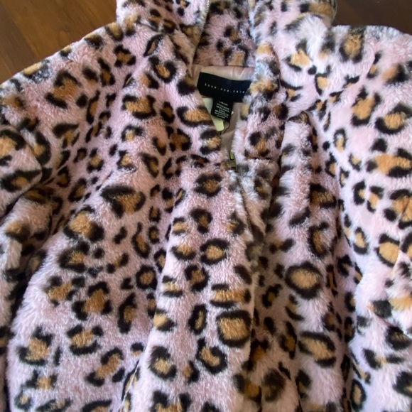 NWT Victorias Secret PINK Know.One.Cares Fur Leopard Cheetah Coat Jacket Size L - Picture 3 of 6
